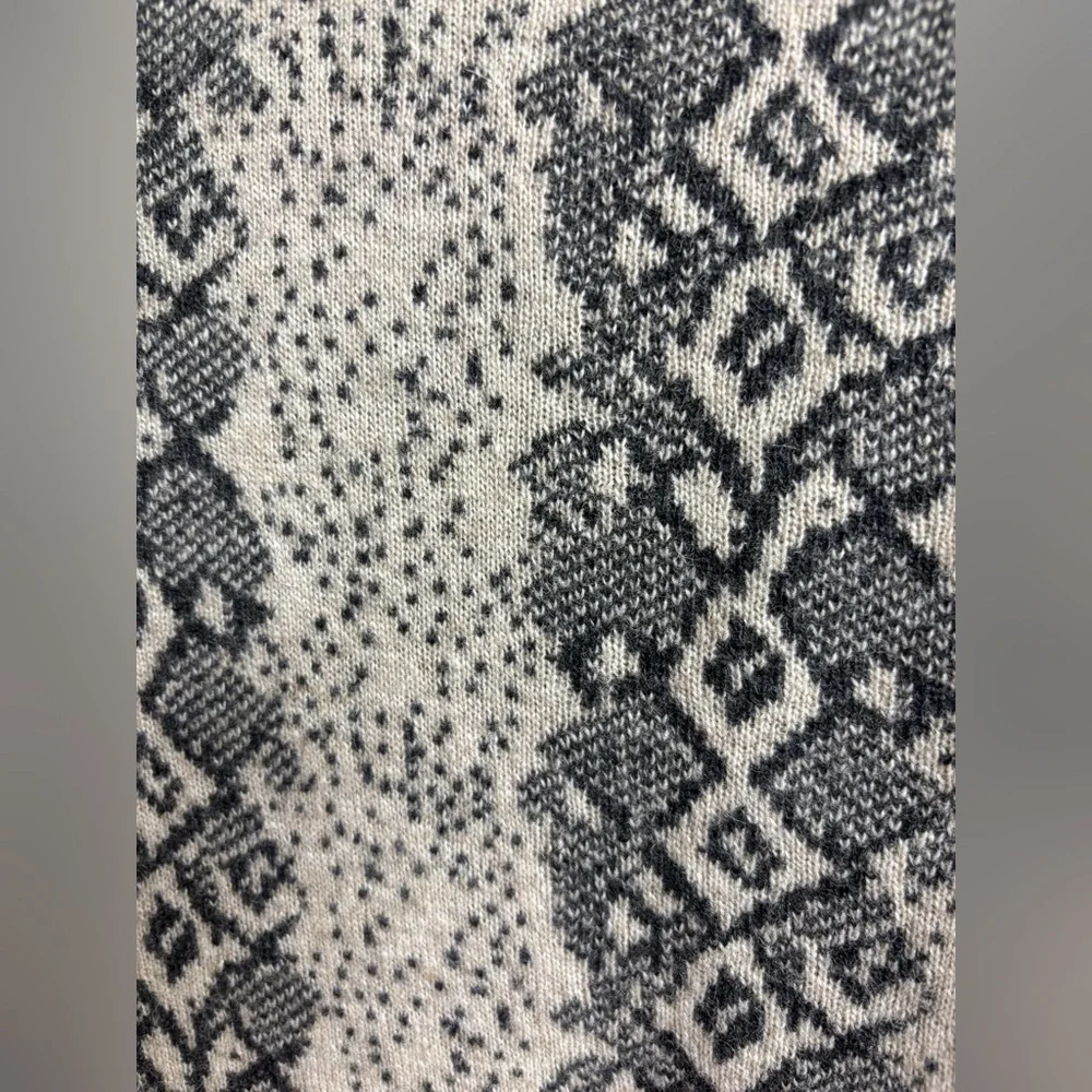 Lizard Patterned knit jacket - Picture 4 of 6